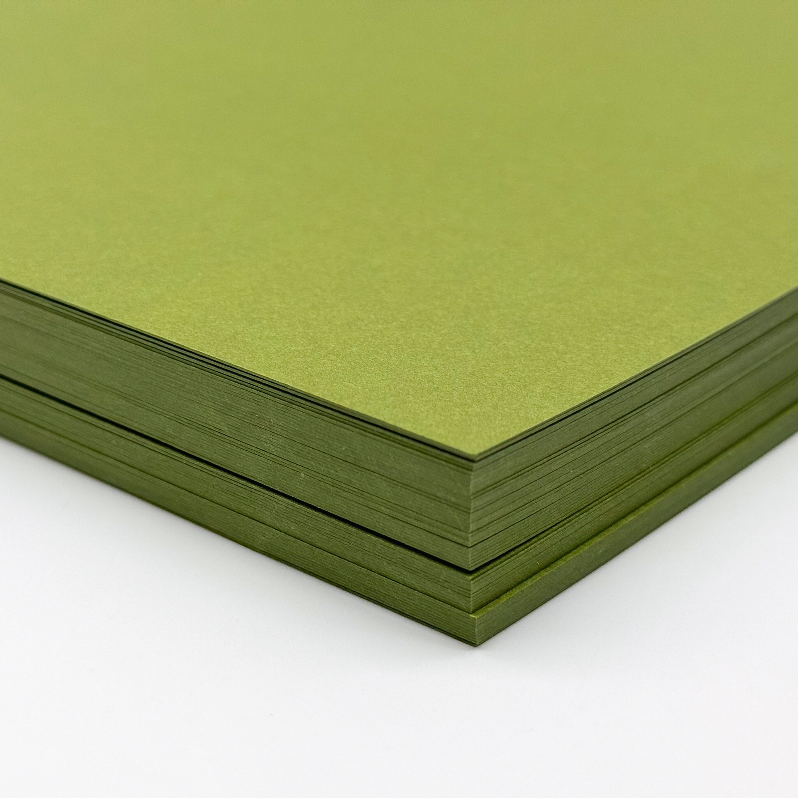 Mohawk Mosaic Olive 100lb/271g Vellum Finish Cardstock 8-1/2x11 50