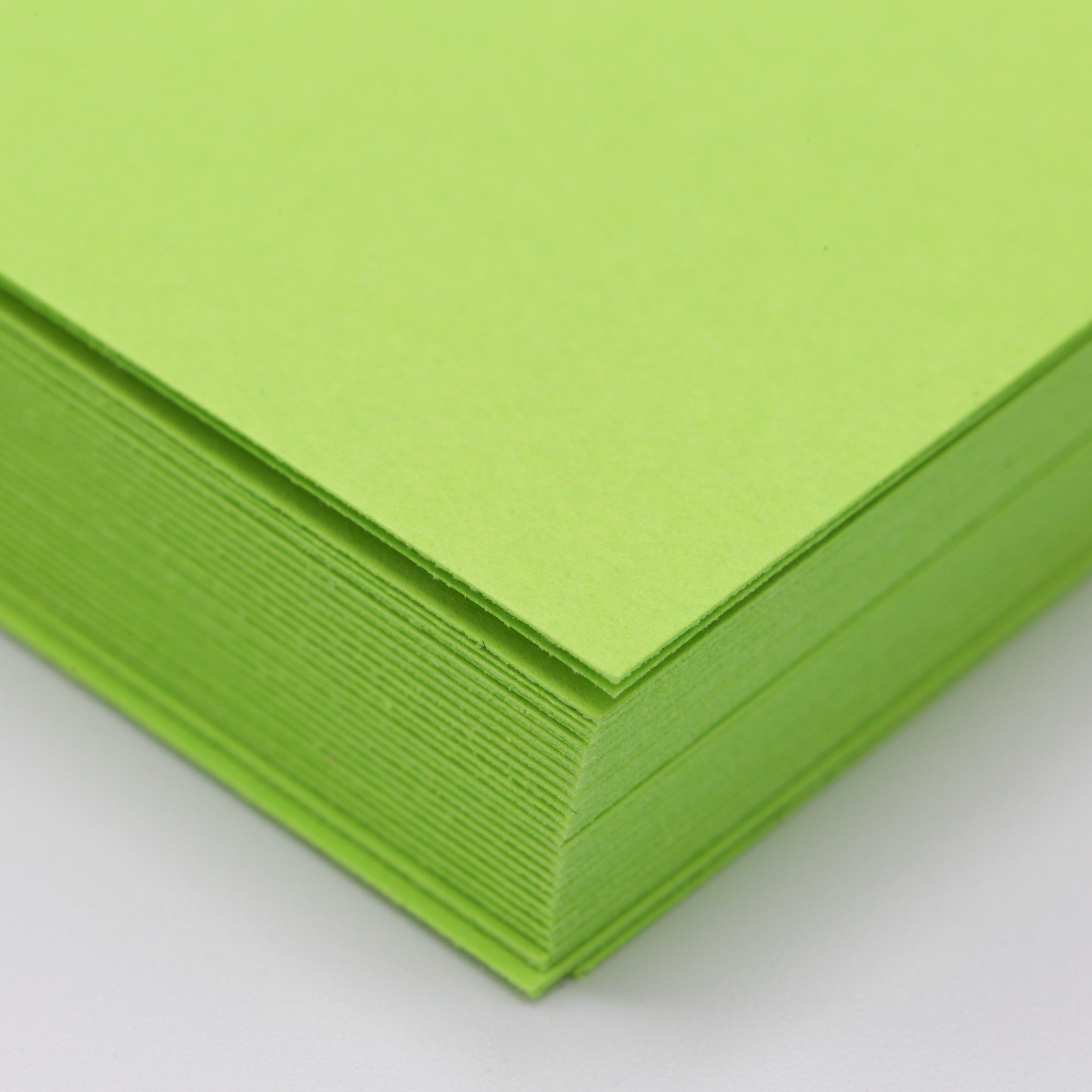 Green☆Greenページ Astrobright Terra Green 8-1/2x11 24lb/90g 500/pkg | Paper